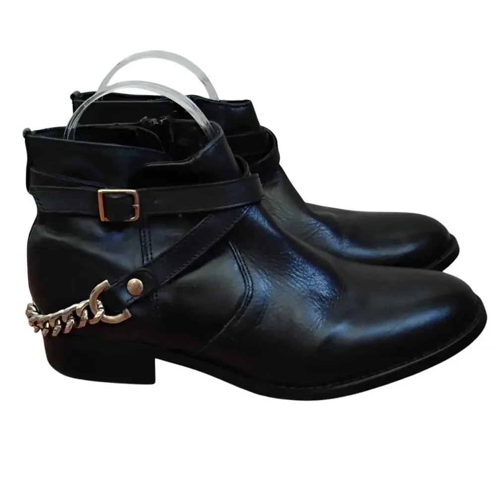 Steve Madden Black Leather Chain Moto Ankle Boots Size 8 Biker 1in Heel